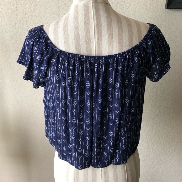 Forever 21 Navy Crop Top - Picture 5 of 8